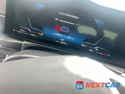 Zdjęcie 12 z 12 samochodu: 2023 BMW 330XI VIN:3MW89FF08P8D68877 - miniatura