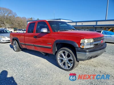 Czwarte zdjęcie samochodu z boku: 1999 CHEVROLET SILVERADO K1500 VIN:1GCEK19T2XE222359 - miniatura