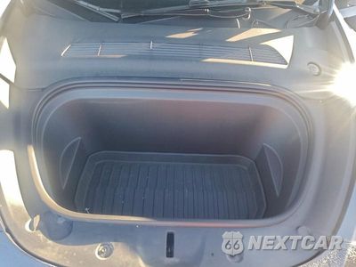 Zdjęcie 11 z 11 samochodu: 2024 TESLA MODEL Y VIN:7SAYGDEE6RA223670 - miniatura