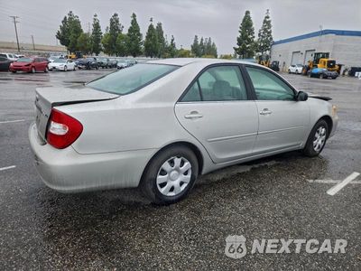 Trzecie zdjęcie samochodu z tyłu: 2003 TOYOTA CAMRY LE VIN:4T1BE32K33U750446 - miniatura