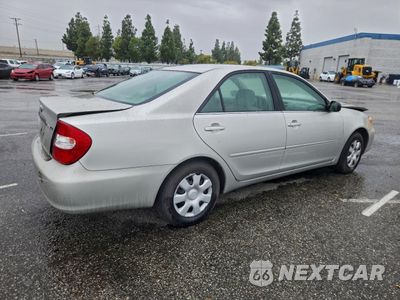 Trzecie zdjęcie samochodu z tyłu: 2003 TOYOTA CAMRY LE VIN:4T1BE32K33U750446 - miniatura