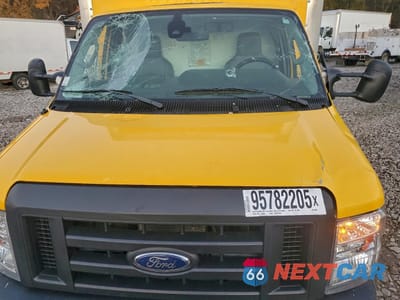 Zdjęcie 9 z 10 samochodu: 2022 FORD ECONOLINE E350 SUPER DUTY CUTAWAY VAN VIN:1FDWE3FN3NDC09261 - miniatura