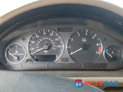 Zdjęcie 9 z 12 samochodu: 2000 BMW Z3 2.3 VIN:4USCH9342YLG03483 - miniatura