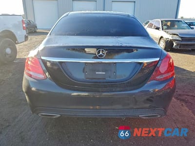 Zdjęcie 6 z 11 samochodu: 2015 MERCEDES-BENZ C 400 4MATIC VIN:55SWF6GB1FU034119 - miniatura