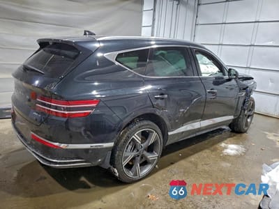Trzecie zdjęcie samochodu z tyłu: 2025 GENESIS GV80 PRESTIGE VIN:KMUHEESC2SU285267 - miniatura