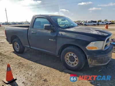 Czwarte zdjęcie samochodu z boku: 2010 DODGE RAM 1500 VIN:3D7JB1EK2AG111652 - miniatura