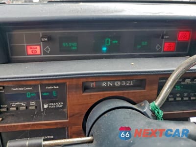 Zdjęcie 9 z 12 samochodu: 1989 CADILLAC DEVILLE VIN:1G6CD5156K4256103 - miniatura