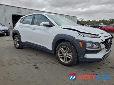 Czwarte zdjęcie samochodu z boku: 2019 HYUNDAI KONA SE VIN:KM8K12AA5KU257347 - miniatura