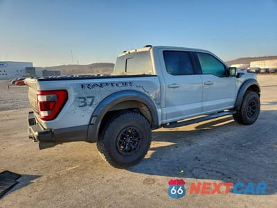 Trzecie zdjęcie samochodu z tyłu: 2023 FORD F150 RAPTOR VIN:1FTFW1RG9PFA82297 - miniatura