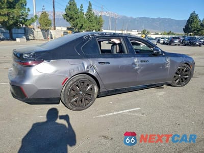 Trzecie zdjęcie samochodu z tyłu: 2024 BMW 740 I VIN:WBA23EH02RCT03114 - miniatura