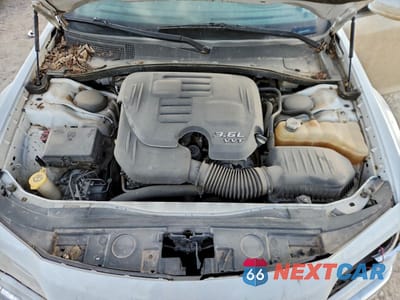 Zdjęcie 11 z 13 samochodu: 2014 CHRYSLER 300 VIN:2C3CCAAG5EH159965 - miniatura