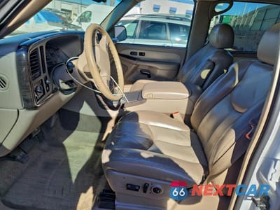 Zdjęcie 7 z 15 samochodu: 2003 GMC YUKON XL DENALI VIN:1GKFK66U53J333833 - miniatura