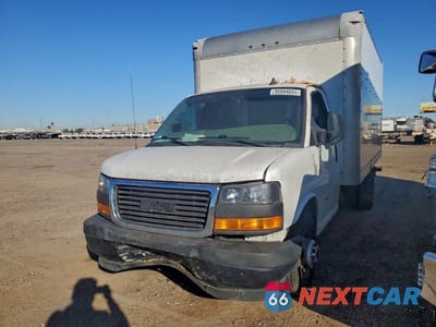 2019 GMC SAVANA CUT - BOX TRUCK 1GD07SFP1K1237424 - główne zdjęcie licytacji z USA - miniatura
