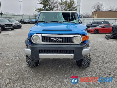 Piąte zdjęcie samochodu w środku: 2007 TOYOTA FJ CRUISER VIN:JTEBU11F570008042 - miniatura