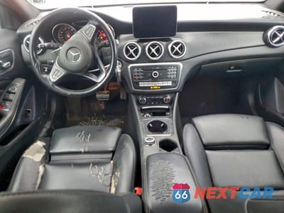Zdjęcie 8 z 13 samochodu: 2019 MERCEDES-BENZ B GLA 250 VIN:WDCTG4EB2KU007158 - miniatura