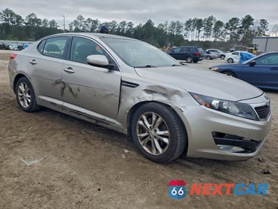Czwarte zdjęcie samochodu z boku: 2013 KIA OPTIMA EX VIN:5XXGN4A7XDG108813 - miniatura