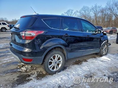 Trzecie zdjęcie samochodu z tyłu: 2017 FORD ESCAPE SE VIN:1FMCU9GD9HUB55886 - miniatura