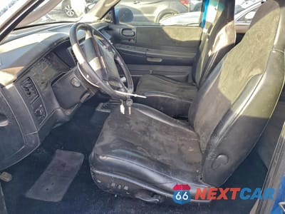 Zdjęcie 7 z 15 samochodu: 2001 DODGE DAKOTA VIN:1B7GL22Z51S239899 - miniatura