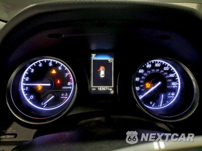 Zdjęcie 9 z 14 samochodu: 2019 TOYOTA CAMRY L VIN:4T1B11HK2KU760164 - miniatura