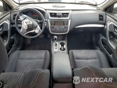 Zdjęcie 8 z 12 samochodu: 2016 NISSAN ALTIMA 2.5 VIN:1N4AL3AP9GN386395 - miniatura