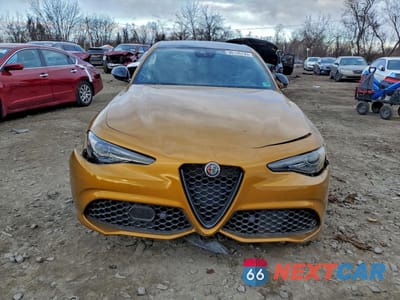 Piąte zdjęcie samochodu w środku: 2022 ALFA ROMEO GIULIA SUPER VIN:ZARFANBN6N7653515 - miniatura
