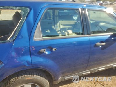 Zdjęcie 10 z 13 samochodu: 2008 FORD ESCAPE XLS VIN:1FMCU02Z38KC69537 - miniatura