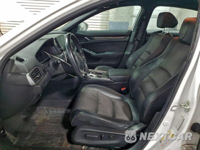 Zdjęcie 7 z 15 samochodu: 2018 HONDA ACCORD SPORT VIN:1HGCV1F35JA252751 - miniatura