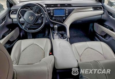 Zdjęcie 8 z 11 samochodu: 2019 TOYOTA CAMRY L VIN:4T1B11HK7KU244303 - miniatura
