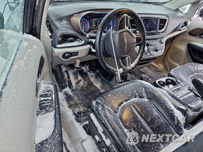 Zdjęcie 8 z 13 samochodu: 2018 CHRYSLER PACIFICA TOURING L VIN:2C4RC1BG0JR227517 - miniatura