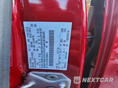 Zdjęcie 13 z 13 samochodu: 2014 FORD ESCAPE TITANIUM VIN:1FMCU0J93EUB68810 - miniatura