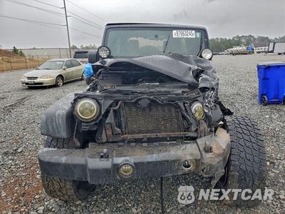 Piąte zdjęcie samochodu w środku: 2008 JEEP WRANGLER UNLIMITED X VIN:1J4GB39108L597838 - miniatura