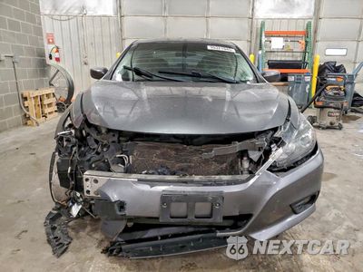 Piąte zdjęcie samochodu w środku: 2018 NISSAN ALTIMA 2.5 VIN:1N4AL3AP3JC118350 - miniatura