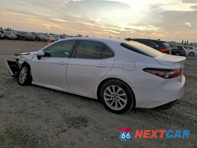 Drugie zdjęcie samochodu z przodu: 2022 TOYOTA CAMRY LE VIN:4T1C11AK2NU629240 - miniatura