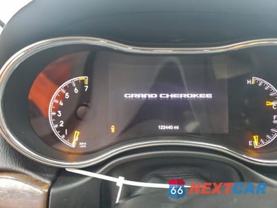 Zdjęcie 9 z 12 samochodu: 2016 JEEP GRAND CHEROKEE LIMITED VIN:1C4RJEBG8GC358659 - miniatura