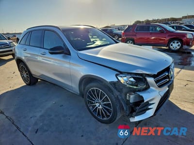Czwarte zdjęcie samochodu z boku: 2018 MERCEDES-BENZ GLC 300 VIN:WDC0G4JB3JV054152 - miniatura
