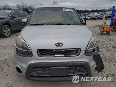 Piąte zdjęcie samochodu w środku: 2012 KIA SOUL BASE VIN:KNDJT2A58C7459077 - miniatura