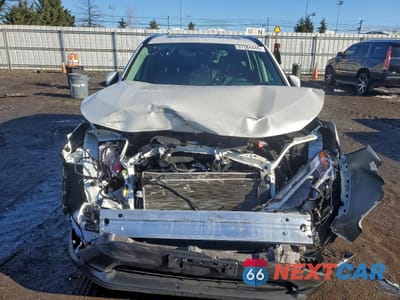 Piąte zdjęcie samochodu w środku: 2024 TOYOTA RAV4 XLE PREMIUM VIN:2T3A1RFV5RW476701 - miniatura