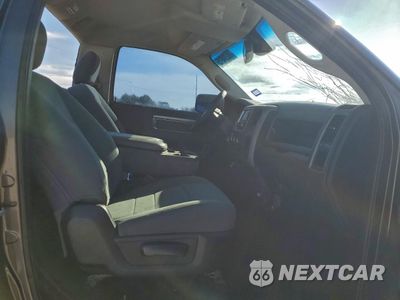 Zdjęcie 10 z 12 samochodu: 2018 RAM 1500 ST VIN:3C6JR6AT6JG178053 - miniatura
