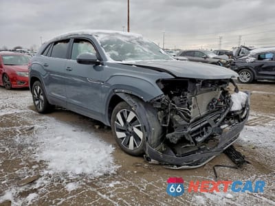 Czwarte zdjęcie samochodu z boku: 2024 VOLKSWAGEN ATLAS CROSS SPORT SE VIN:1V2HE2CA8RC257731 - miniatura