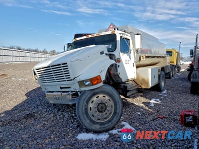 Drugie zdjęcie samochodu z przodu: 1995 INTERNATIONAL 4900 FUEL / LUBE TRUCK VIN:1HTSDAAN4SH633928 - miniatura