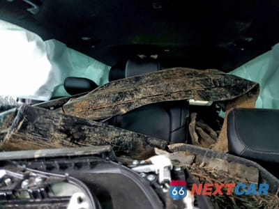 Zdjęcie 10 z 13 samochodu: 2025 JEEP WAGONEER L SERIES II VIN:1C4SJSBP1SS527418 - miniatura