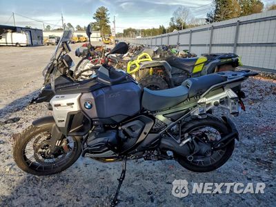Trzecie zdjęcie samochodu z tyłu: 2025 BMW R 1300 GS ADVENTURE VIN:WB10M3308S6L17815 - miniatura