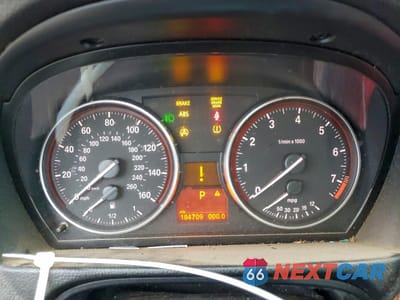 Zdjęcie 9 z 12 samochodu: 2010 BMW 328 I VIN:WBAPH7C57AA175913 - miniatura