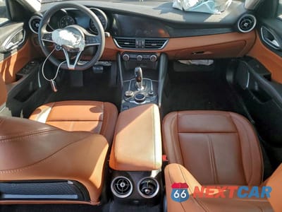 Zdjęcie 8 z 11 samochodu: 2019 ALFA ROMEO GIULIA VIN:ZARFAMANXK7599319 - miniatura