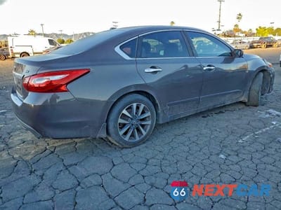 Trzecie zdjęcie samochodu z tyłu: 2016 NISS ALTIMA 2.5 SV VIN:1N4AL3APXGC283790 - miniatura