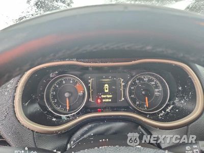 Zdjęcie 9 z 12 samochodu: 2016 JEEP CHEROKEE LATITUDE VIN:1C4PJMCS7GW211249 - miniatura
