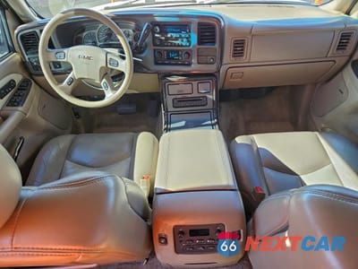 Zdjęcie 8 z 15 samochodu: 2003 GMC YUKON XL DENALI VIN:1GKFK66U53J333833 - miniatura