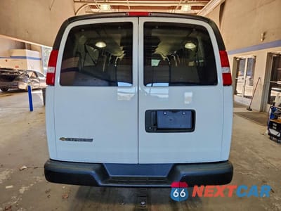 Zdjęcie 6 z 12 samochodu: 2023 CHEVROLET EXPRESS G3500 LS PASSENGER VAN VIN:1GAZGNFP6P1109726 - miniatura