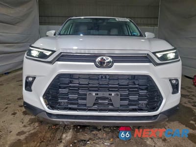 Piąte zdjęcie samochodu w środku: 2025 TOYOTA GRAND HIGHLANDER PLATINUM VIN:5TDAAAB58SS094838 - miniatura