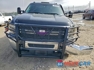 Piąte zdjęcie samochodu w środku: 2011 CHEVROLET SILVERADO K3500 LTZ VIN:1GC4K1C80BF141329 - miniatura